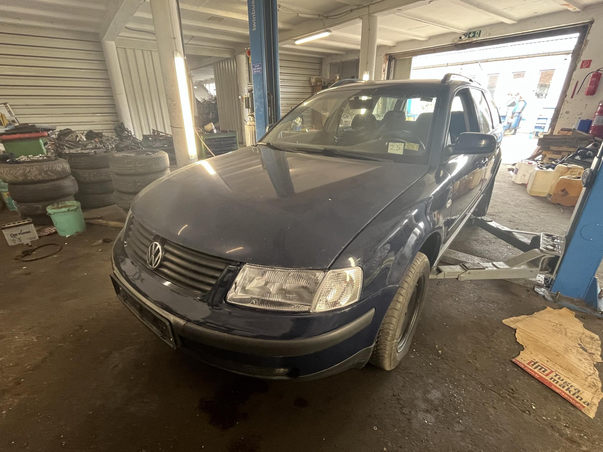 You are currently viewing 413, VolksWagen Passat