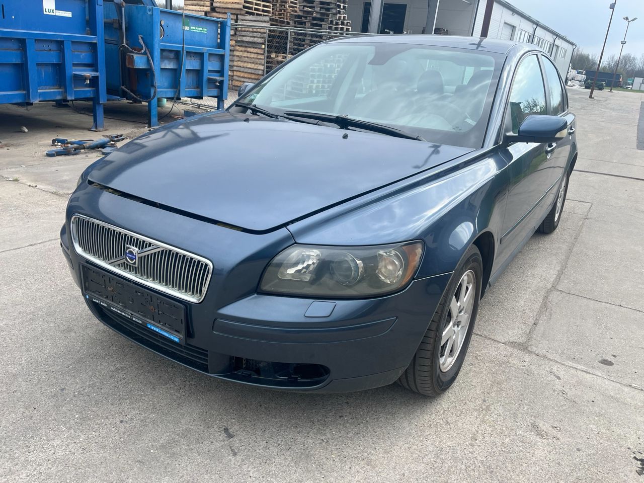 Read more about the article 462, Volvo S40 II.