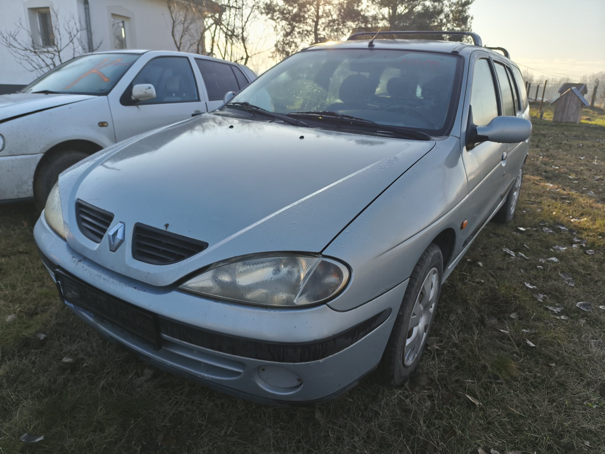 You are currently viewing M0199, Renault Megane I. Kombi