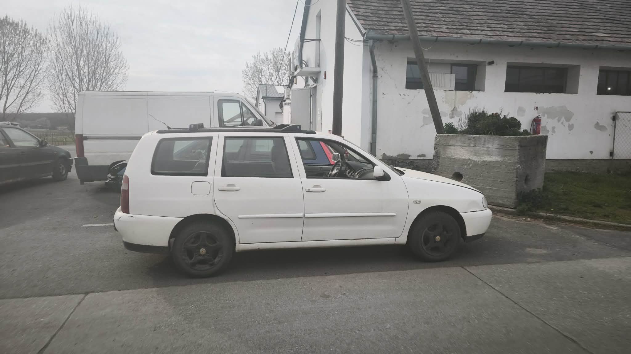 Read more about the article MO281 – Volkswagen Polo Variant 1.4I