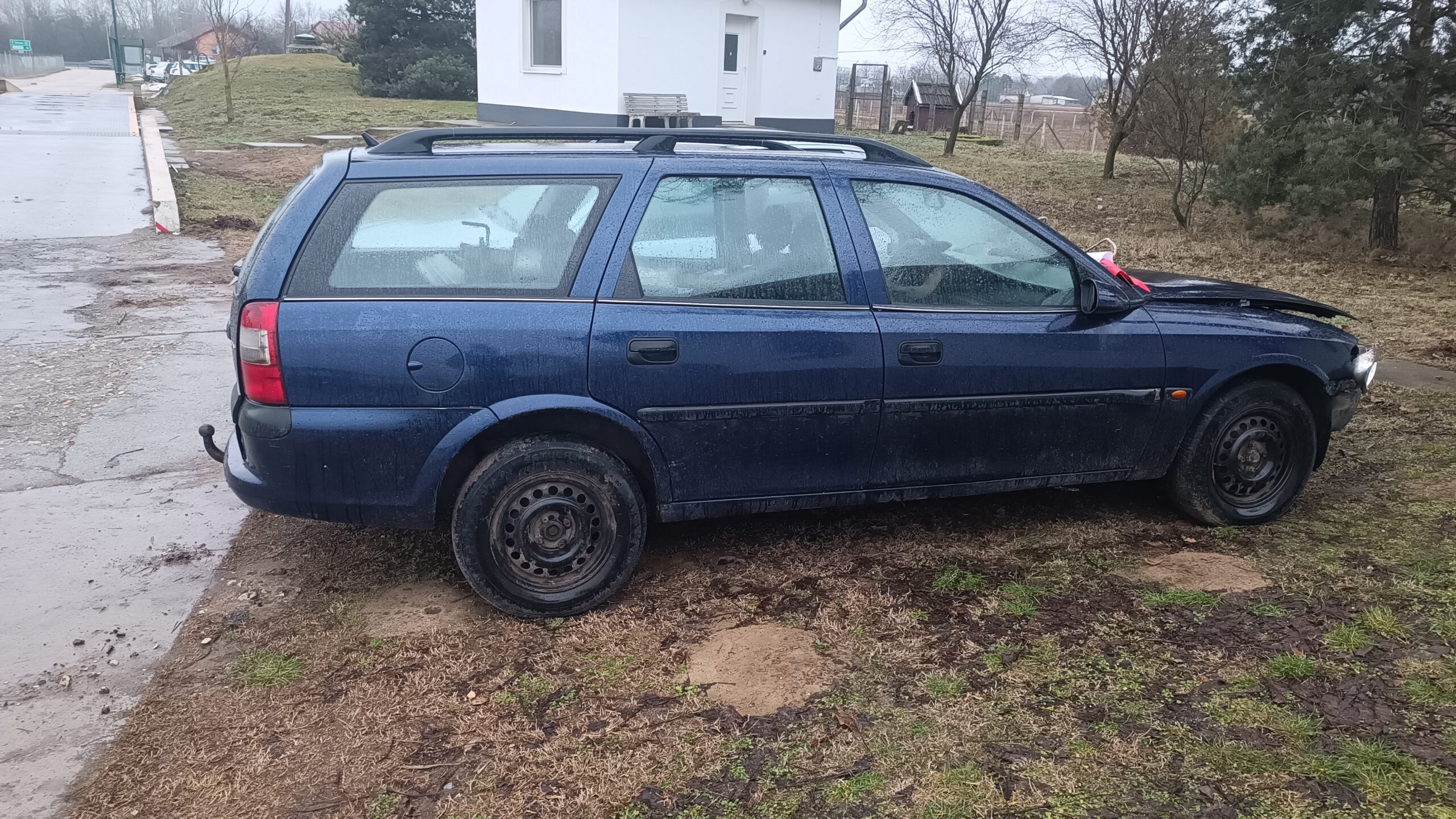 Read more about the article MO230- Opel Vectra-B-Cavaran